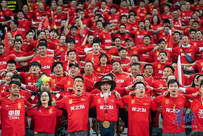 精彩绝伦的比赛中让球迷们尽享视觉盛宴