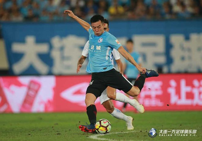 关于大连一方客场大胜云南昆明FC，取得关键胜利的信息
