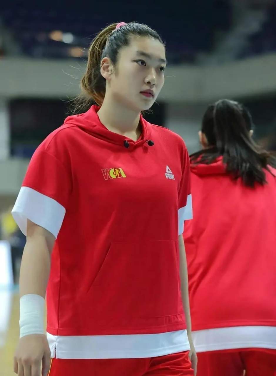 九游体育-李梦22年女篮世预赛个人集锦，对阵马里砍下15分6助攻(李梦29分4篮板完整视频)